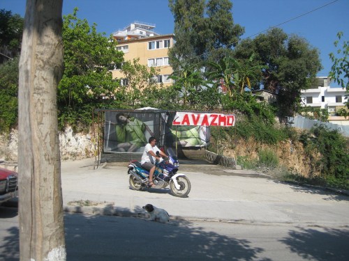 Auto-wasch-platz_in_sarande