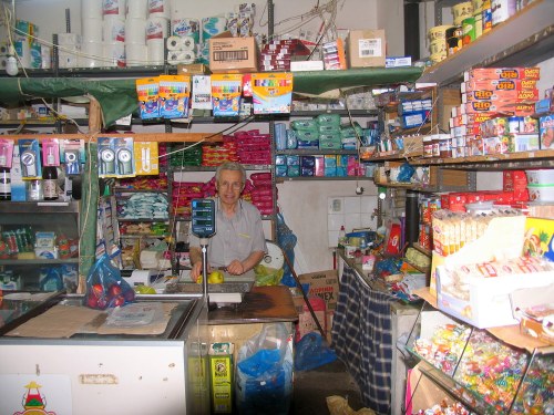 Ein_gemischtwarenladen_in_sayiadha