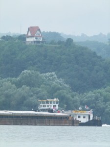 Das Haus auf dem Logenplatz (750x1000)