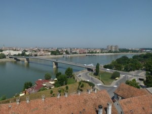 Blick von der Burg Petrovaradin nach Novi Sad