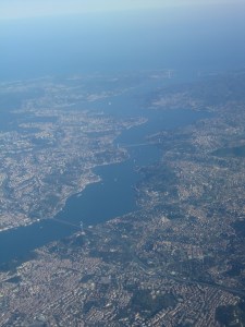 Unter diesen 2 Brücken segelten wir durch