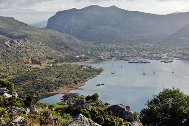 Da liegt die EOS am Anker