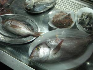 Der frische Fisch in Vathi