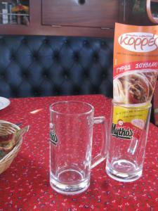 Zwei neue Krügle, Souvenir v.Naxos