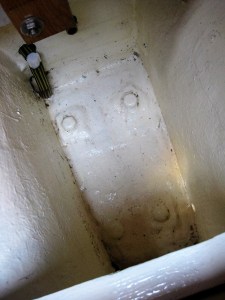 Bilgeputz nach Wasser im Schiff (1)