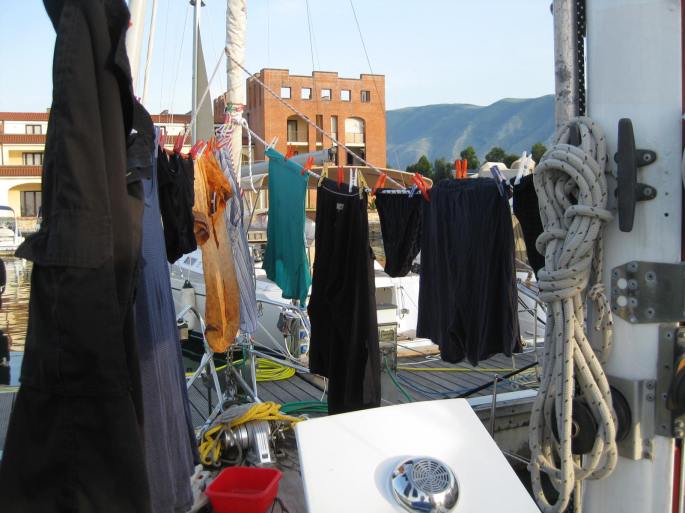 Orikum, 2. Mal gr.Wäsche v.Hand