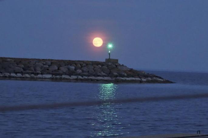 Der Mond geht auf (Copy) - Kopie