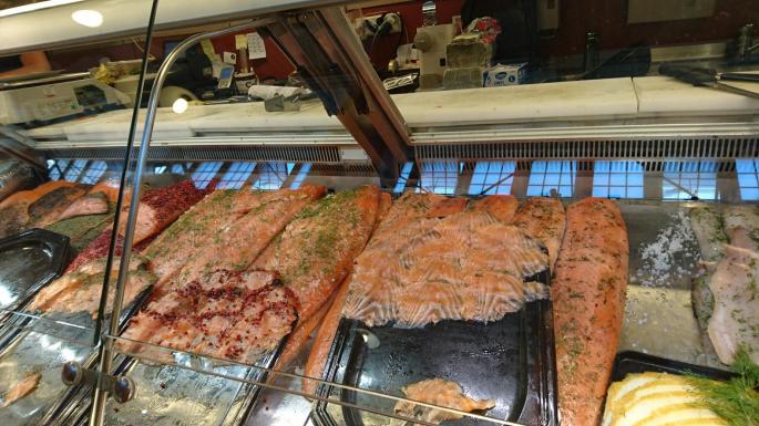 Markthalle, Lachsvariationen