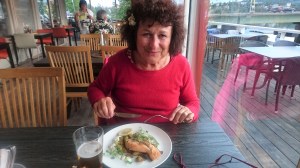 Auch mal schön, Lachs im Rest. Härnasand 14.7.