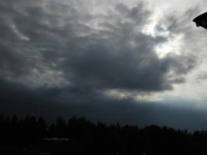 Gewitterwolken an der Boje Otterhälan (1) (Copy)