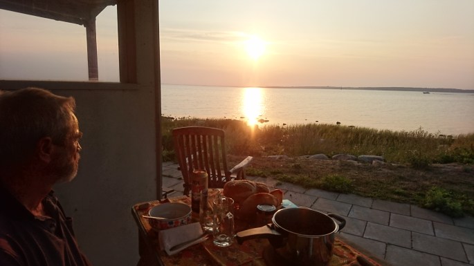 Zum Abendessen+Sunset ans Ufer.. (2)