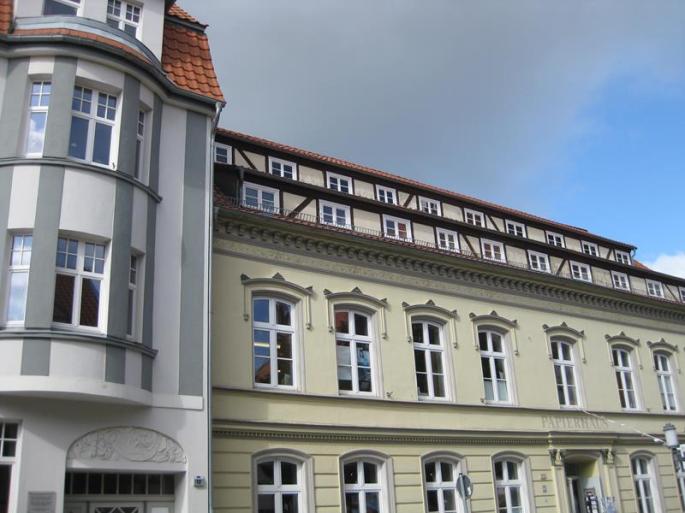 IMG_6153 Nachempfundene Dach-Speicher-Lager (Copy)